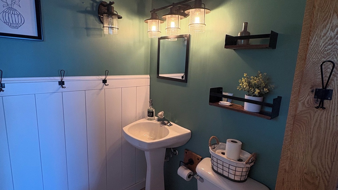 Photo of Bathroom in Cable