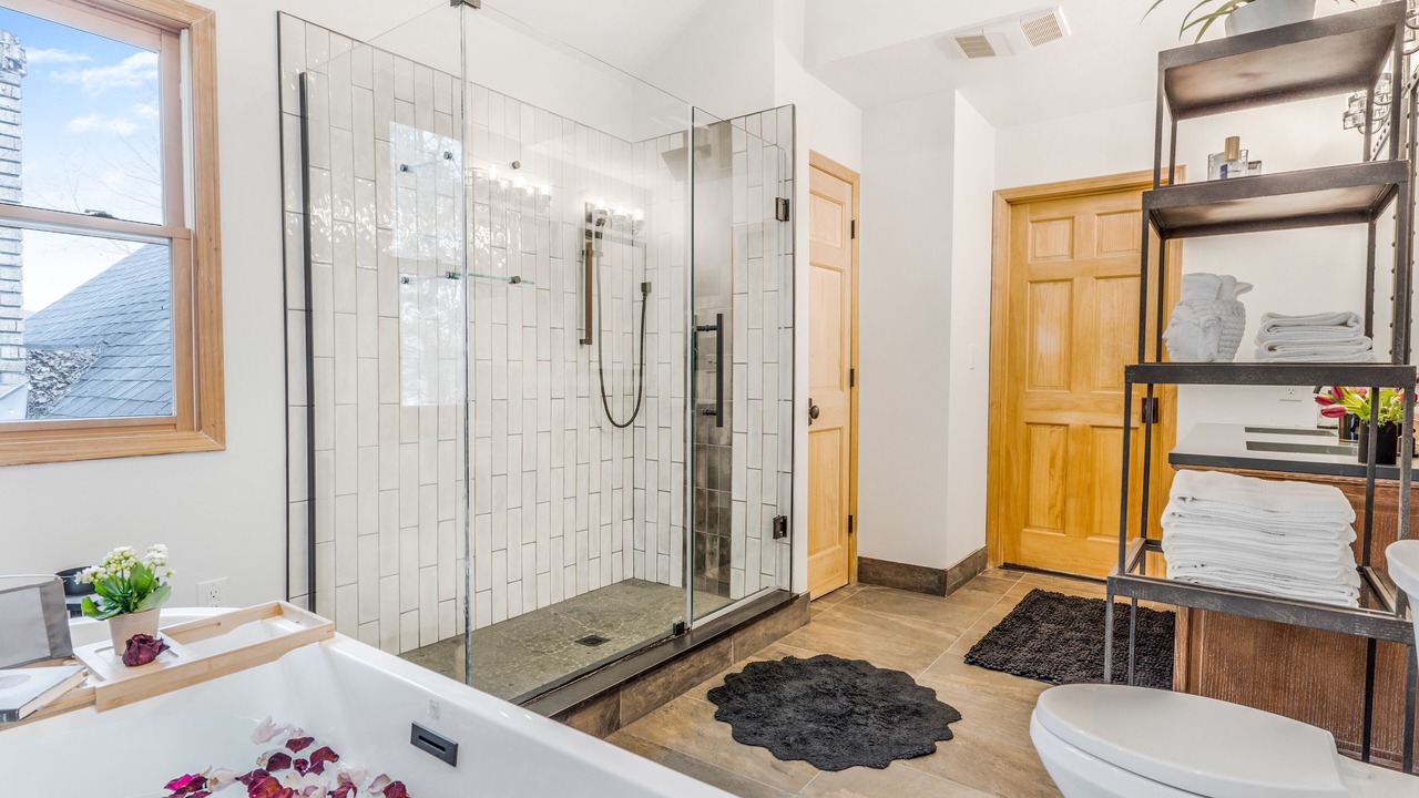 Photo of Bathroom in Hadley