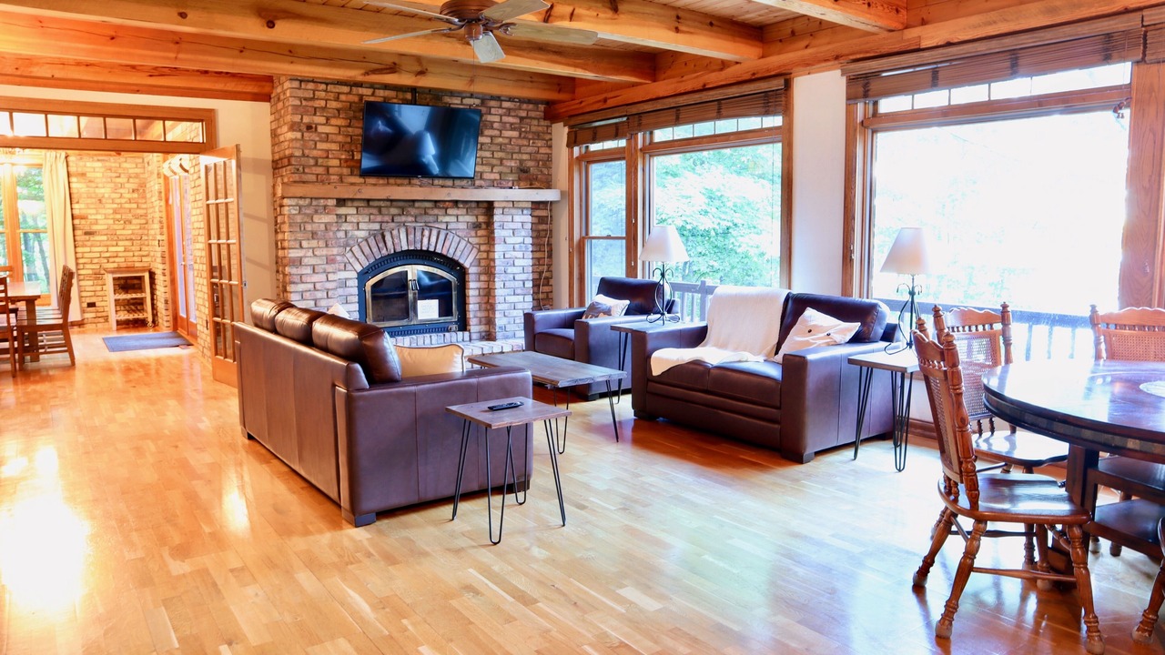 Photo of Livingroom in Douglas County