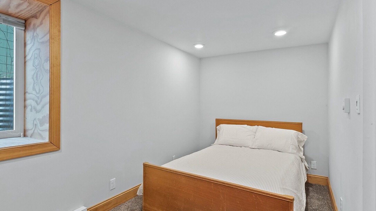 Photo of Bedroom in Whittier