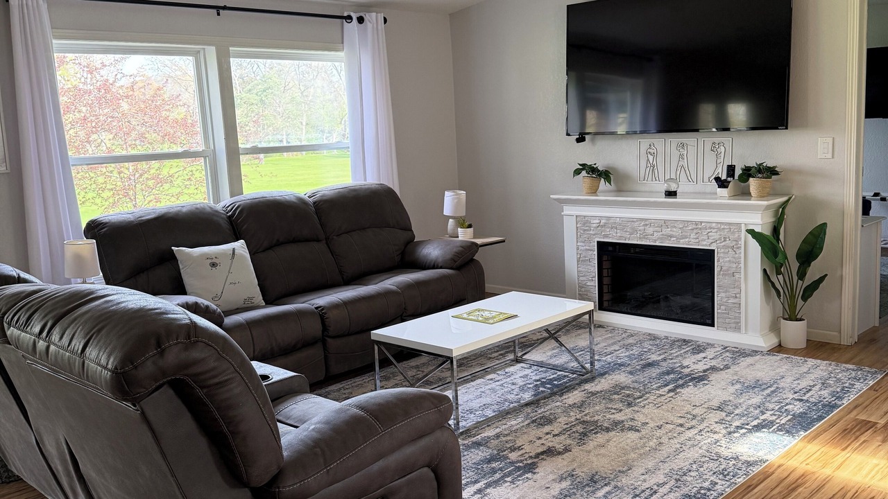 Photo of Livingroom in Decorah