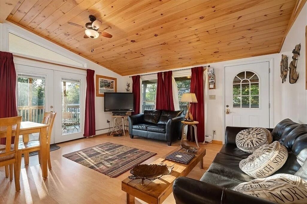 Photo of Livingroom in Old Forge