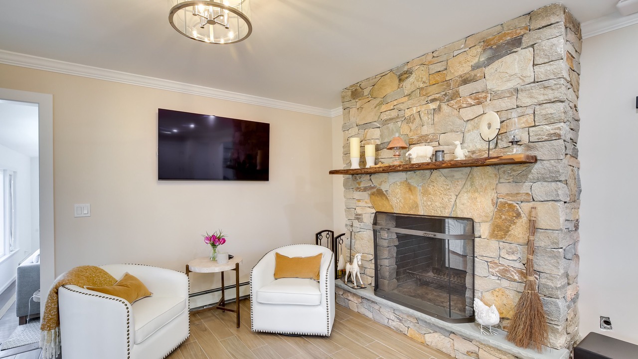 Photo of Livingroom in Highland
