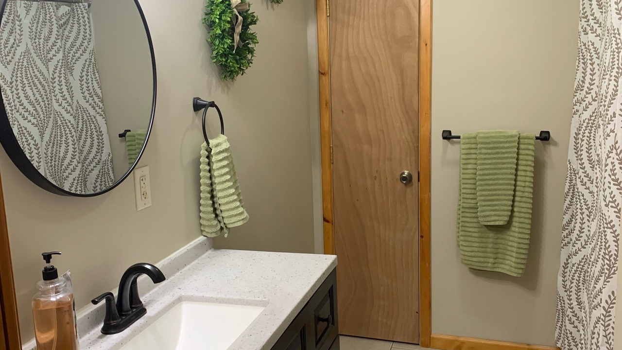 Photo of Bathroom in Redfield