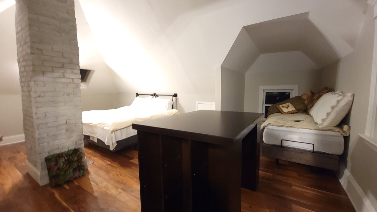 Photo of Bedroom in Lowry Hill East