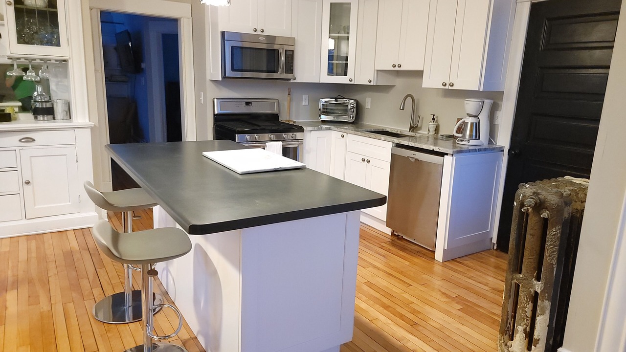 Photo of Kitchen in Lowry Hill East