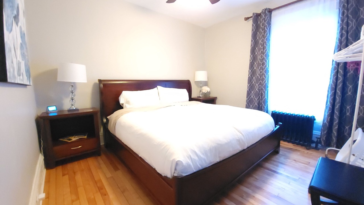 Photo of Bedroom in Lowry Hill East