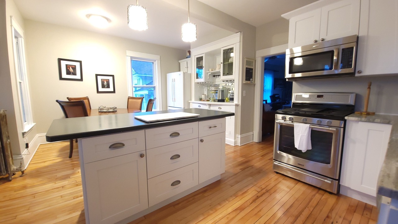 Photo of Kitchen in Lowry Hill East