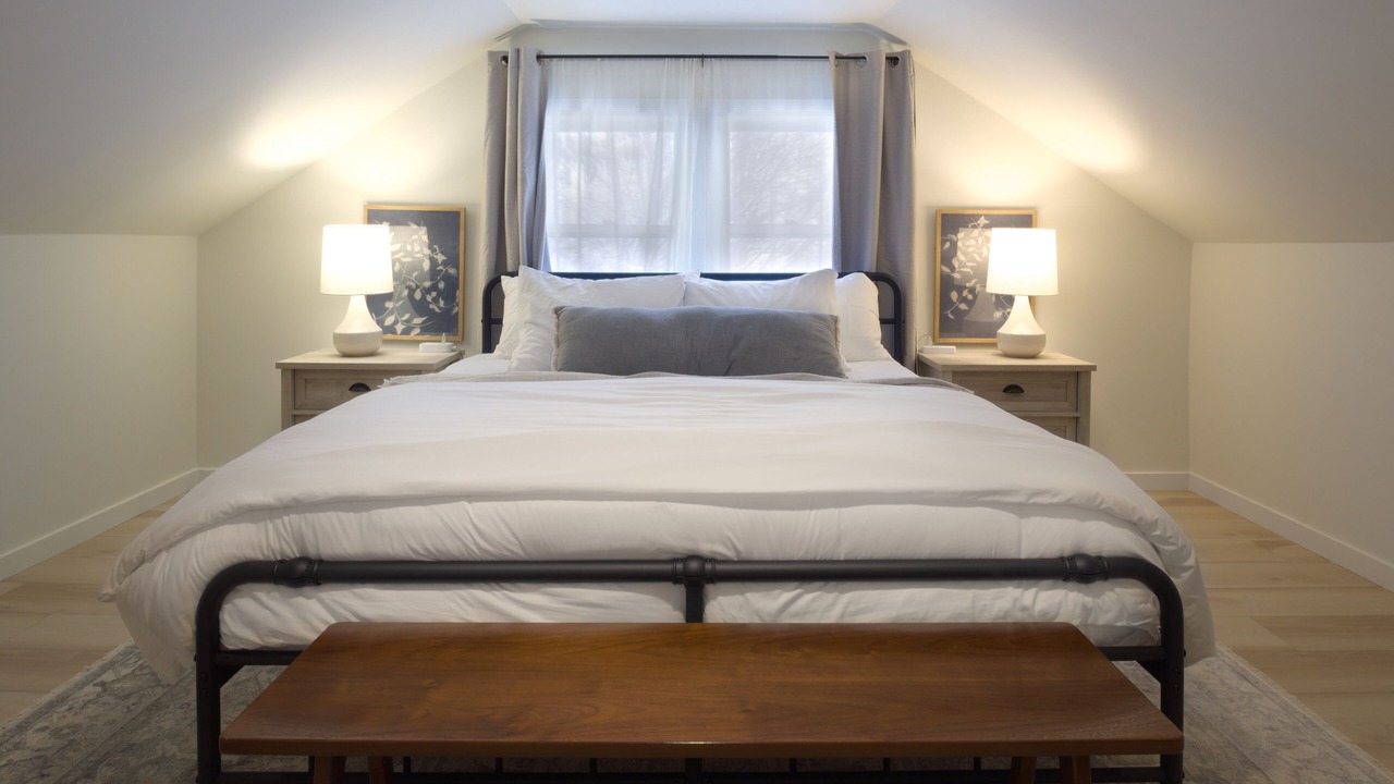 Photo of Bedroom in Midway