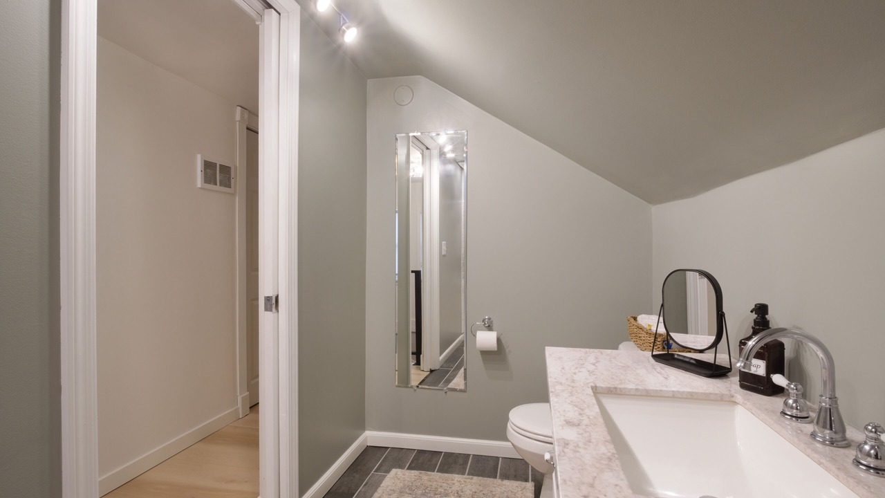 Photo of Bathroom in Midway
