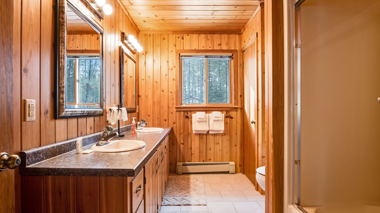 Photo of Bathroom in Manitowish Waters