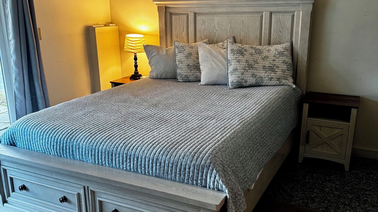 Photo of Bedroom in Bomoseen