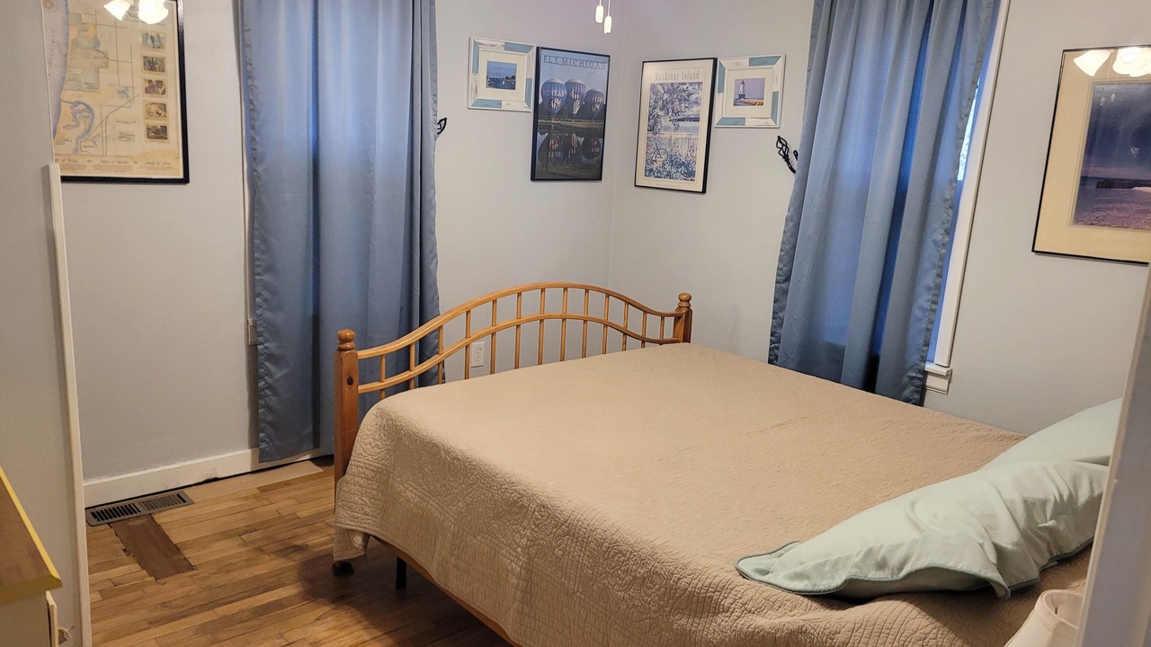 Photo of Bedroom in Kendall