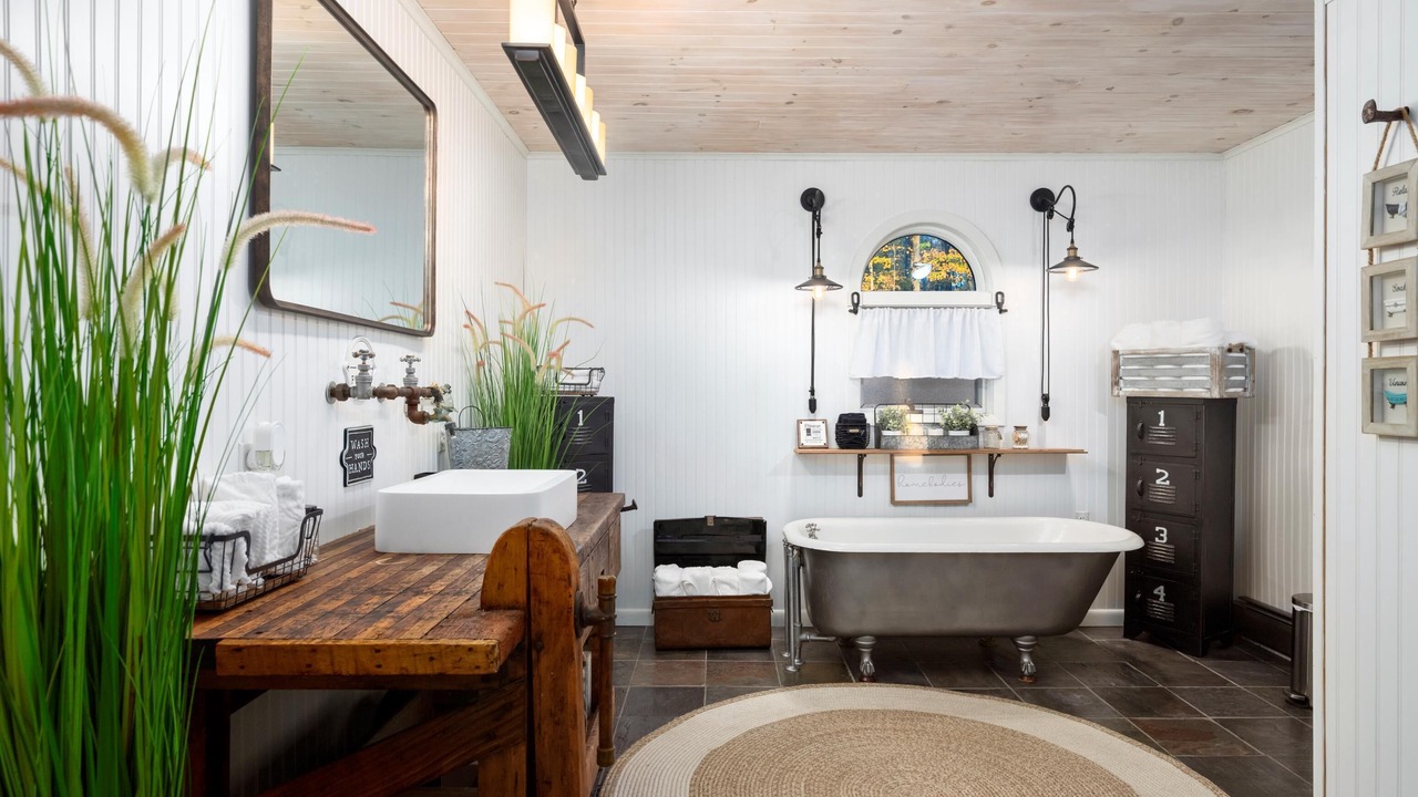 Photo of Bathroom in Warren