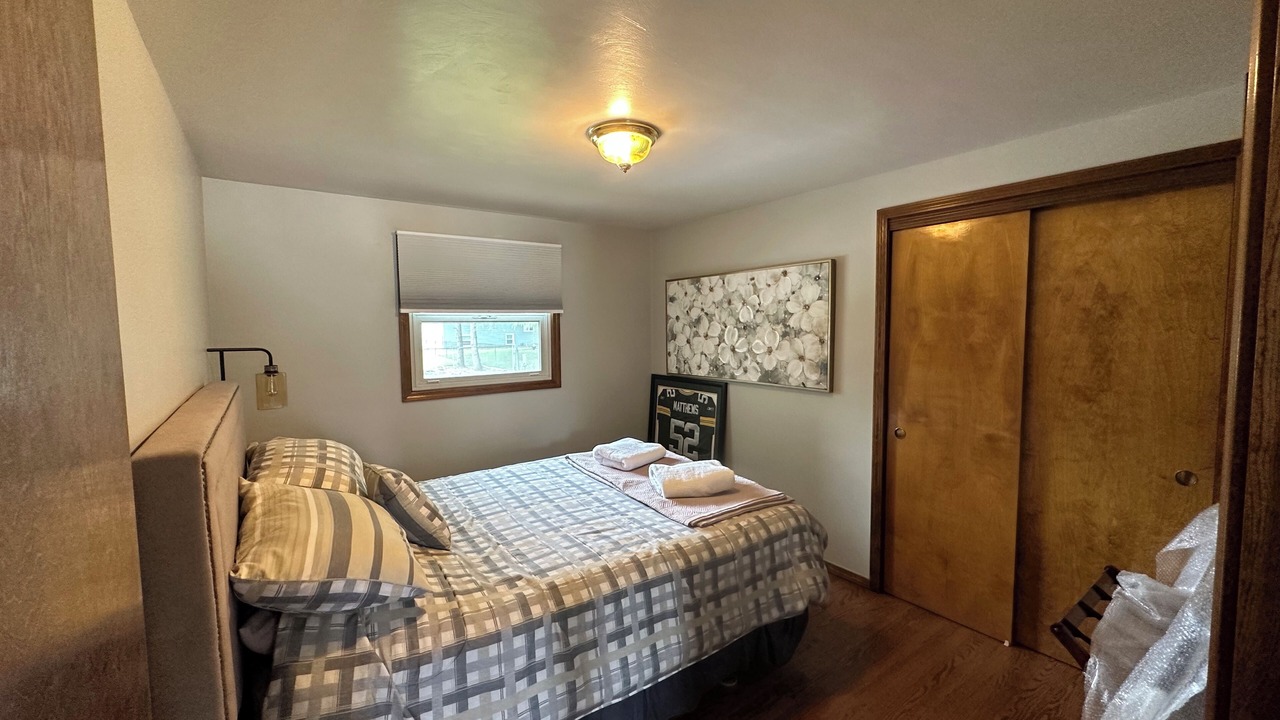 Photo of Bedroom in Ashwaubenon