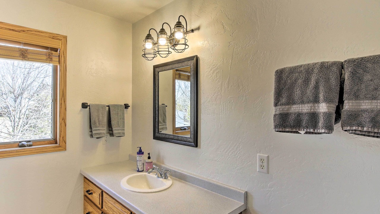 Photo of Bathroom in Cecil