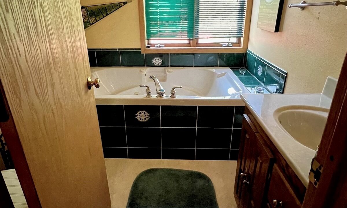 Photo of Bathroom in Marshland