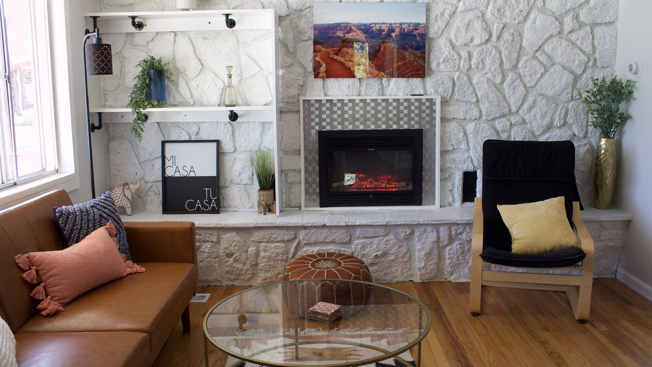 Photo of Livingroom in Los Alamos