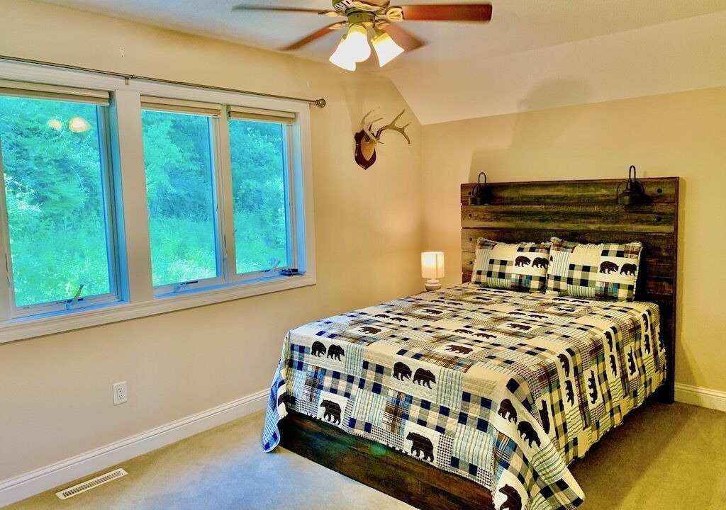 Photo of Bedroom in Lansing