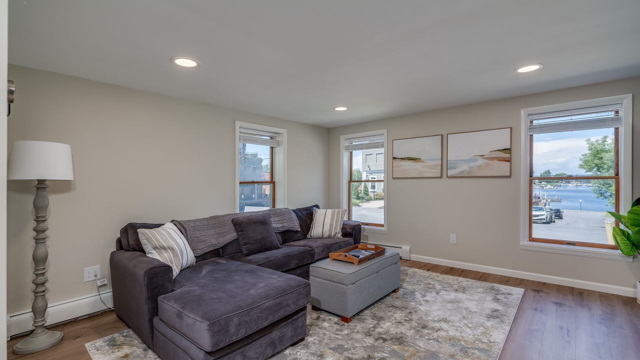 Photo of Livingroom in Sackets Harbor