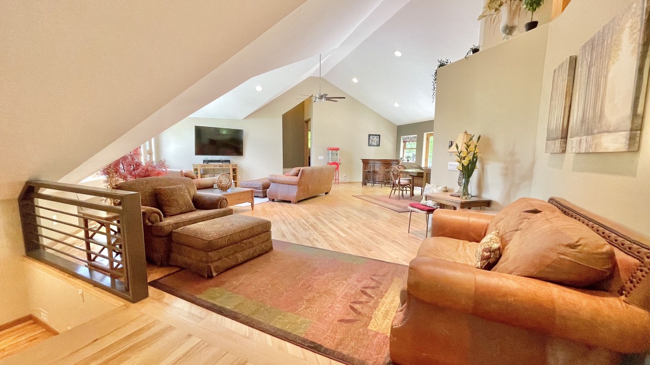 Photo of Bedroom in Cohasset