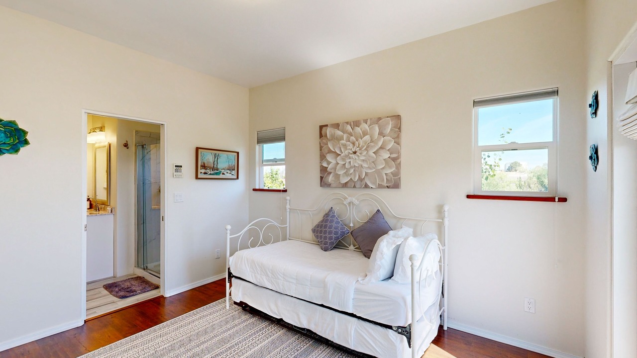 Photo of Bedroom in Southside