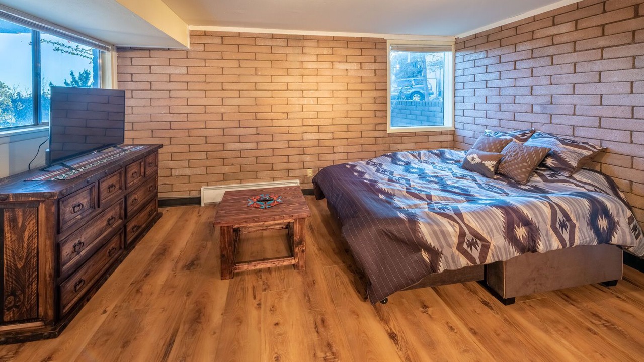 Photo of Bedroom in Los Alamos