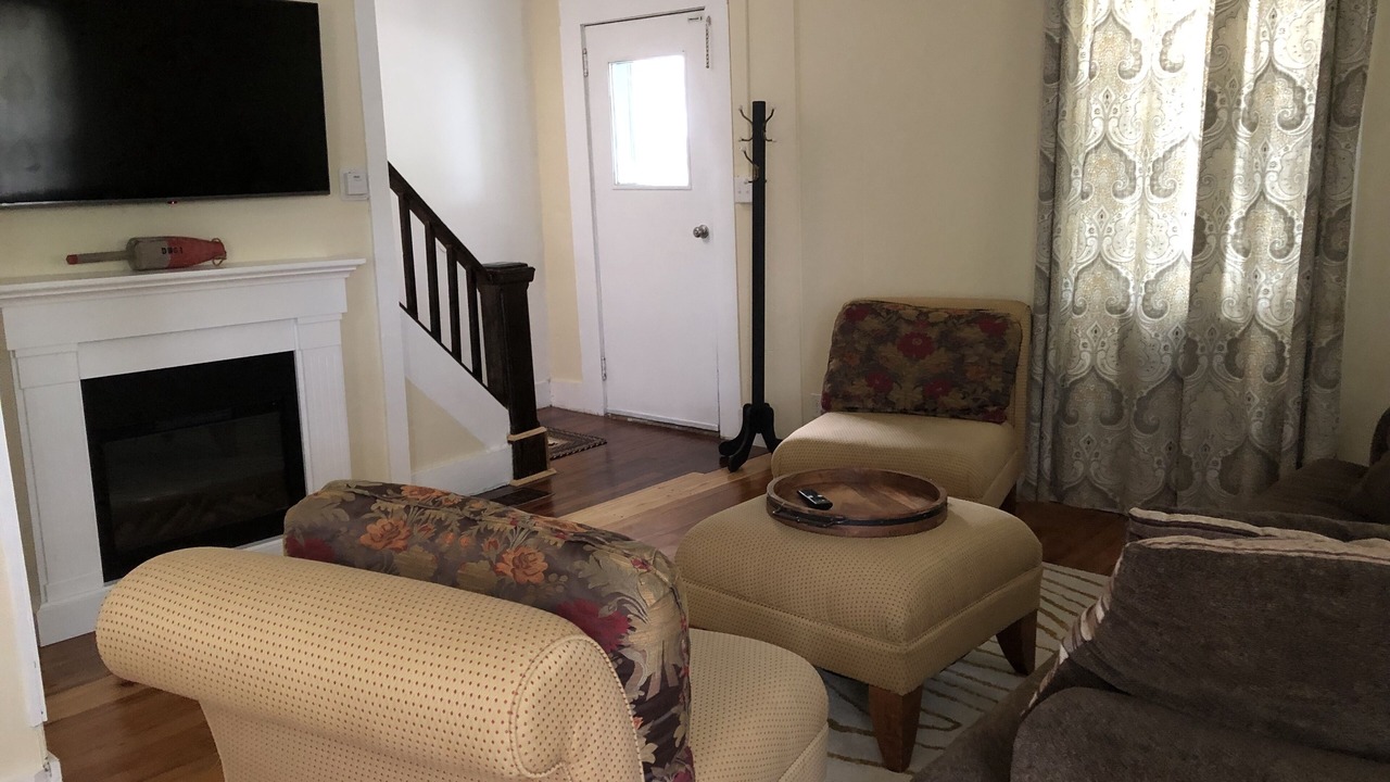 Photo of Livingroom in Weirs Beach