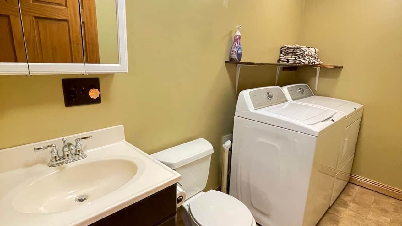 Photo of Bedroom in Brier Hill