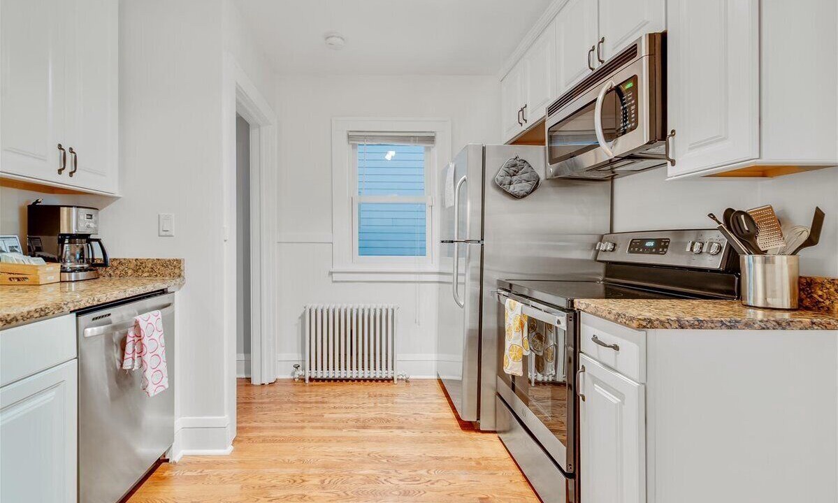 Photo of Kitchen in Linden Hills