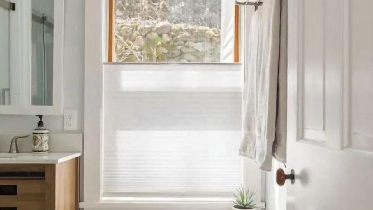 Photo of Bathroom in Warren