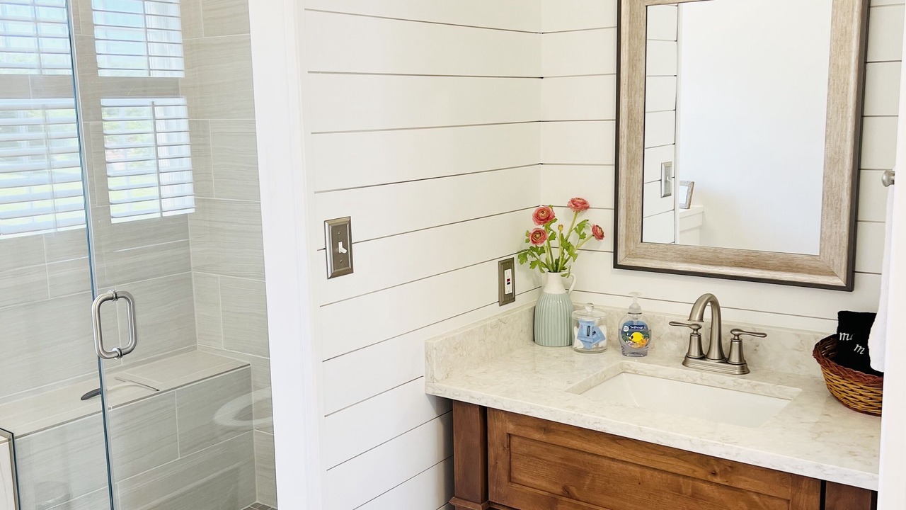 Photo of Bathroom in Leesburg