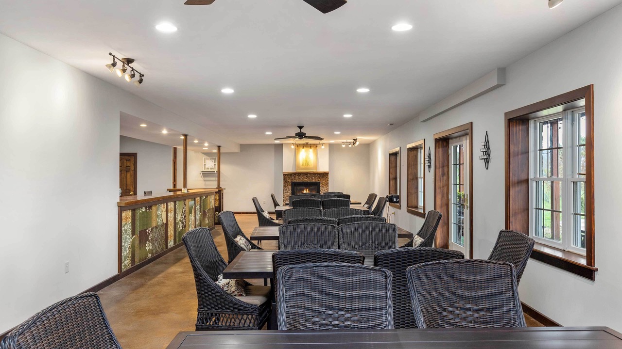 Photo of Livingroom in Berryville