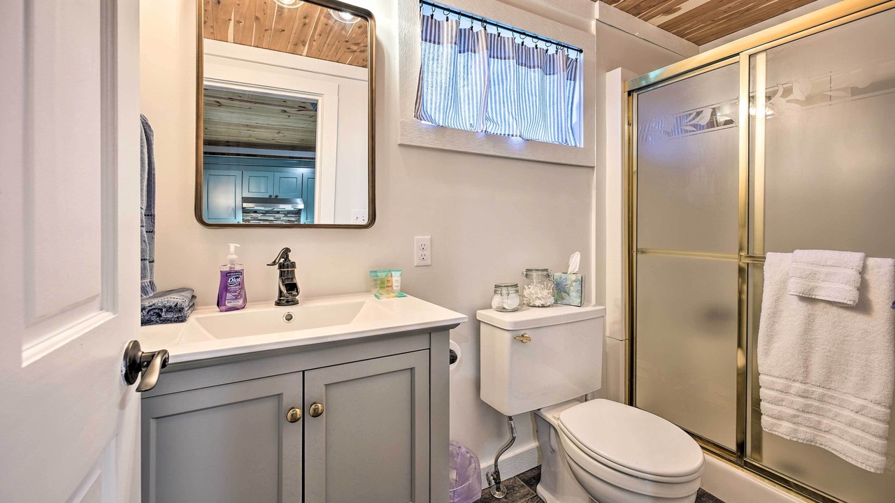 Photo of Bathroom in Battle Creek