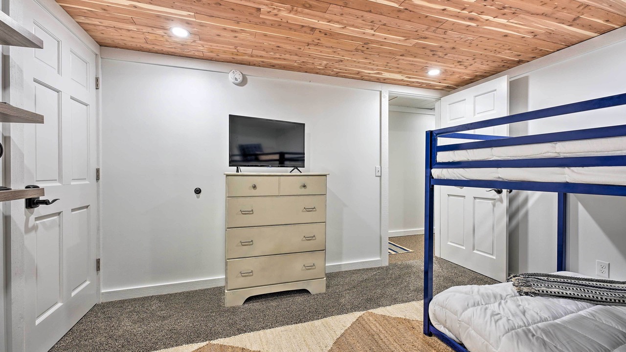 Photo of Bedroom in Battle Creek