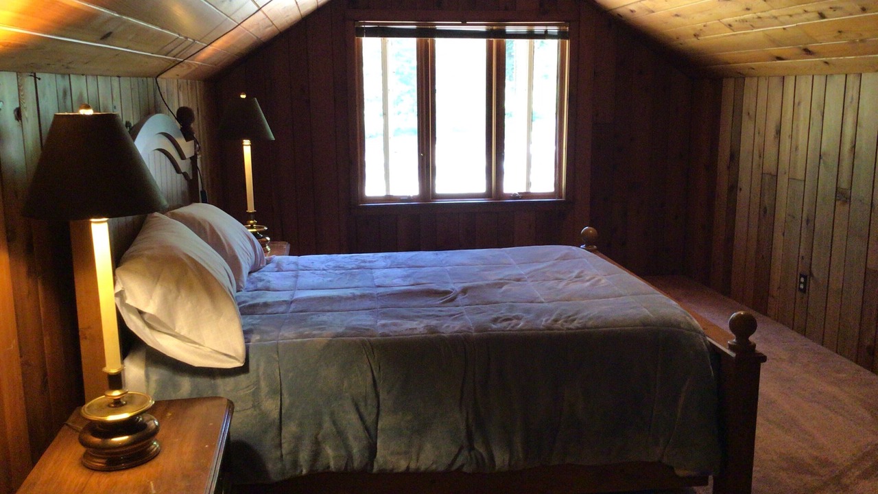 Photo of Bedroom in Long Lake
