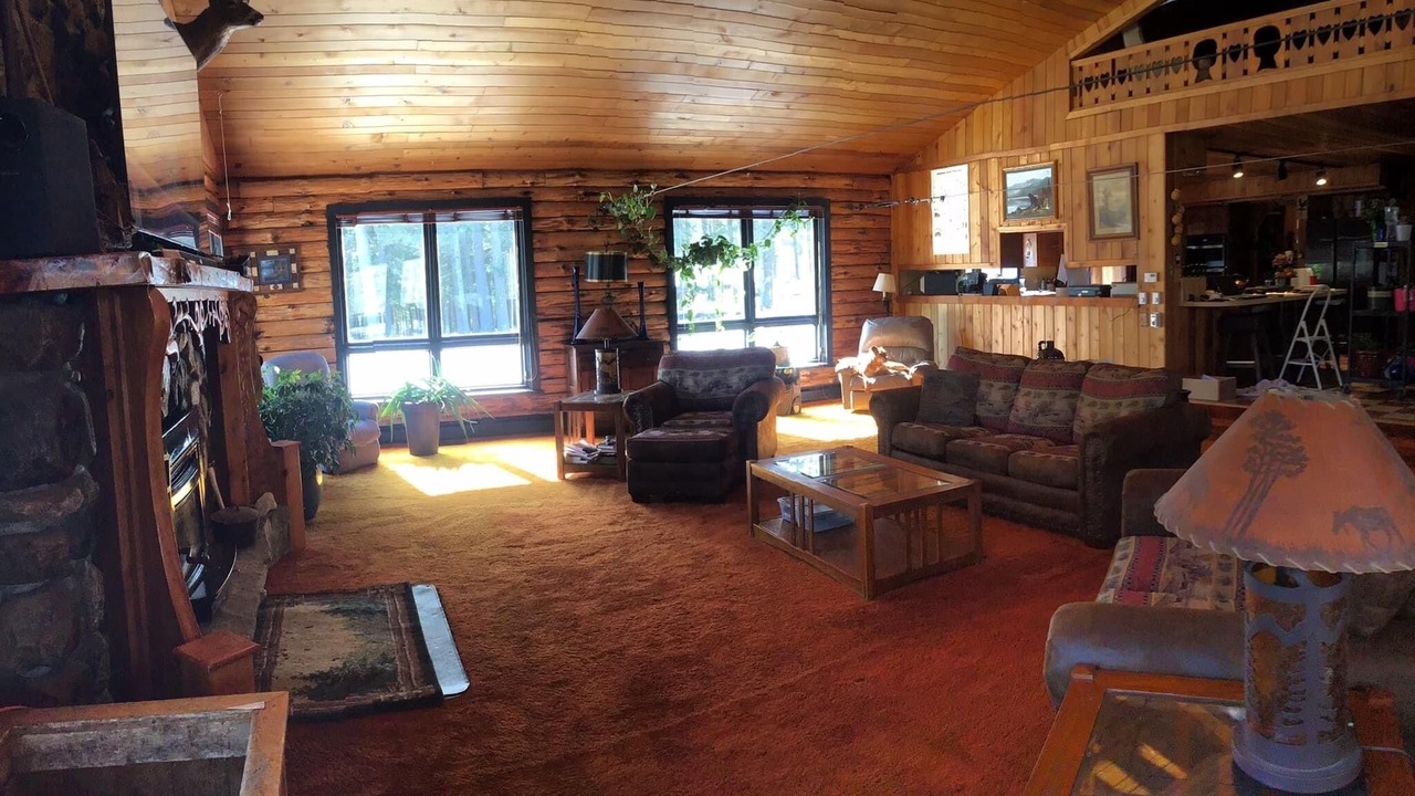 Photo of Livingroom in Long Lake