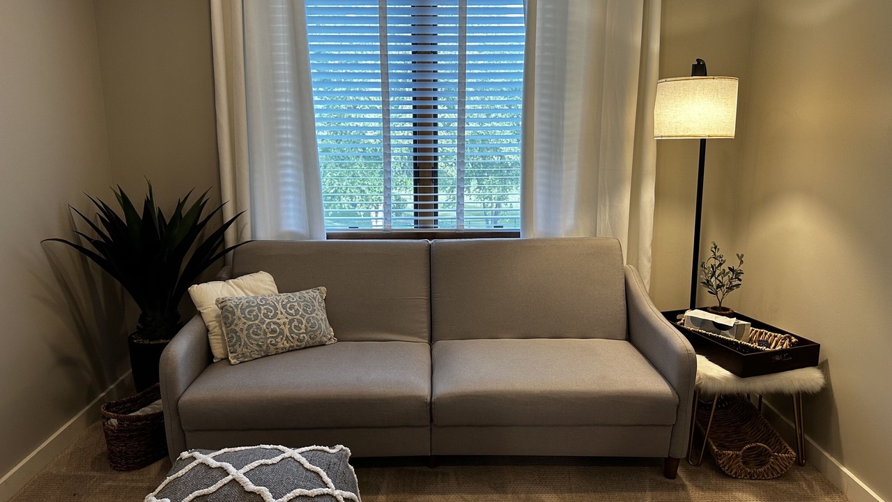 Photo of Livingroom in Woodbury