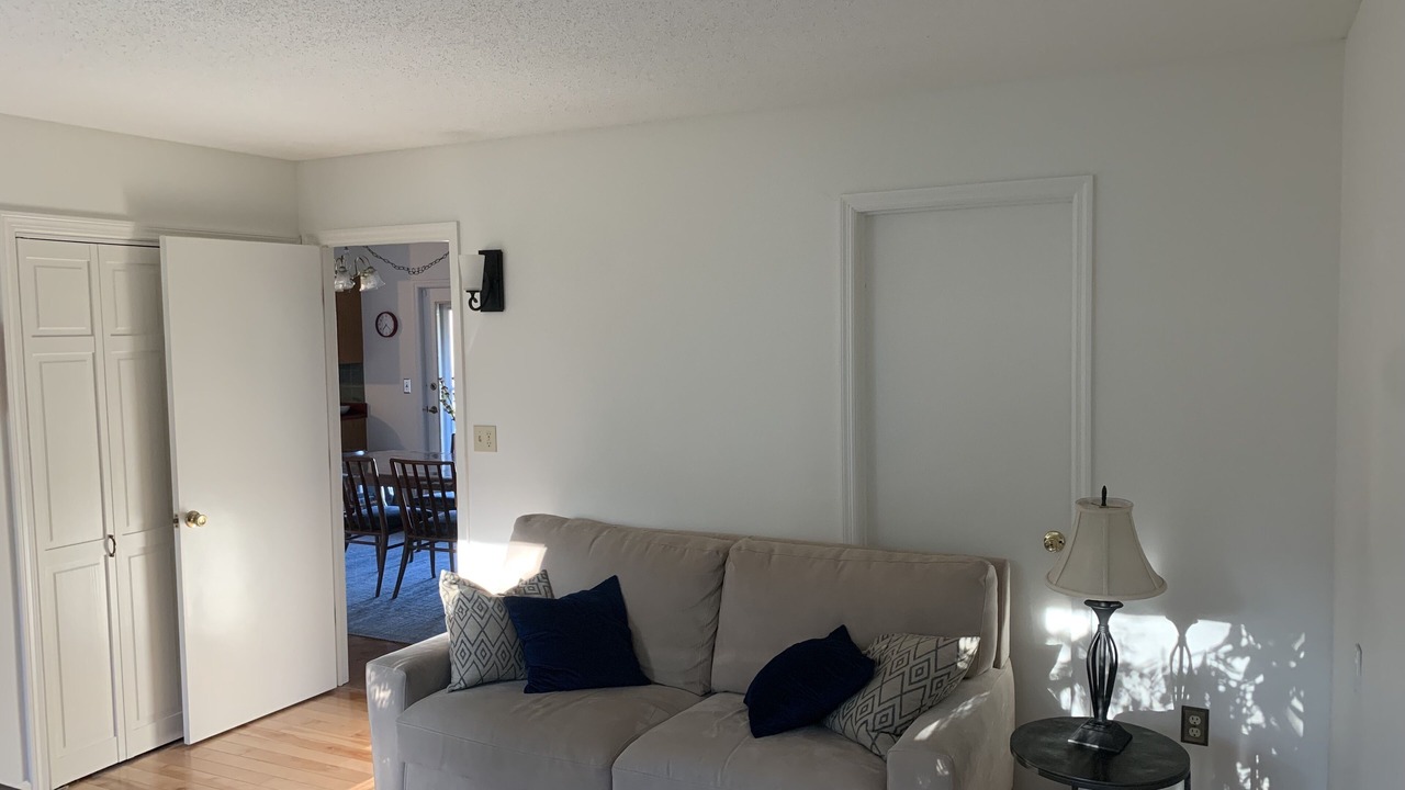 Photo of Livingroom in Clarendon