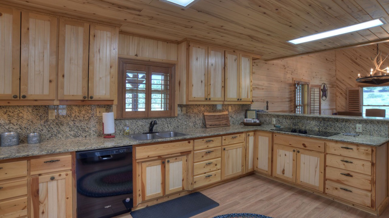 Photo of Kitchen in South Fork