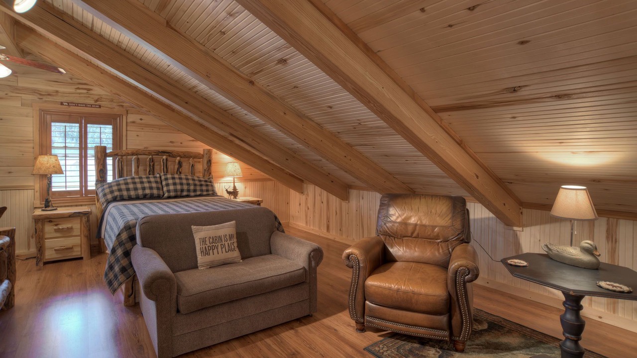Photo of Bedroom in South Fork