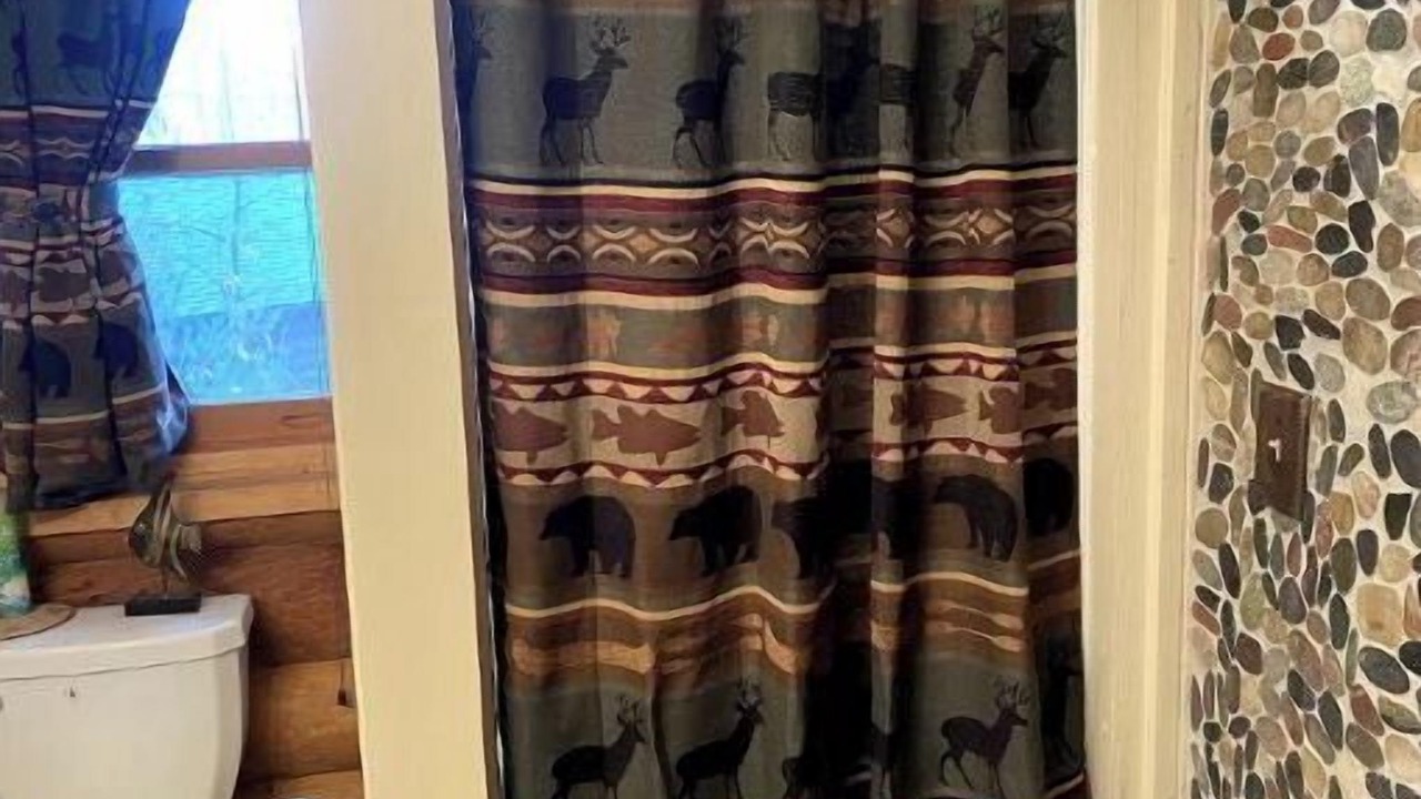 Photo of Bathroom in Luck