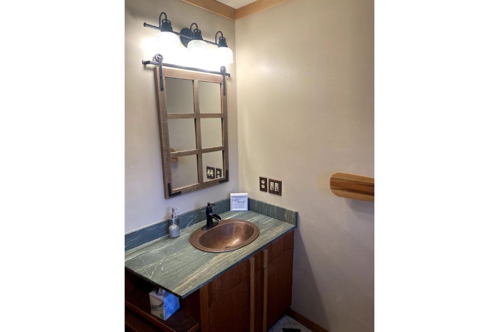 Photo of Bathroom in Luck