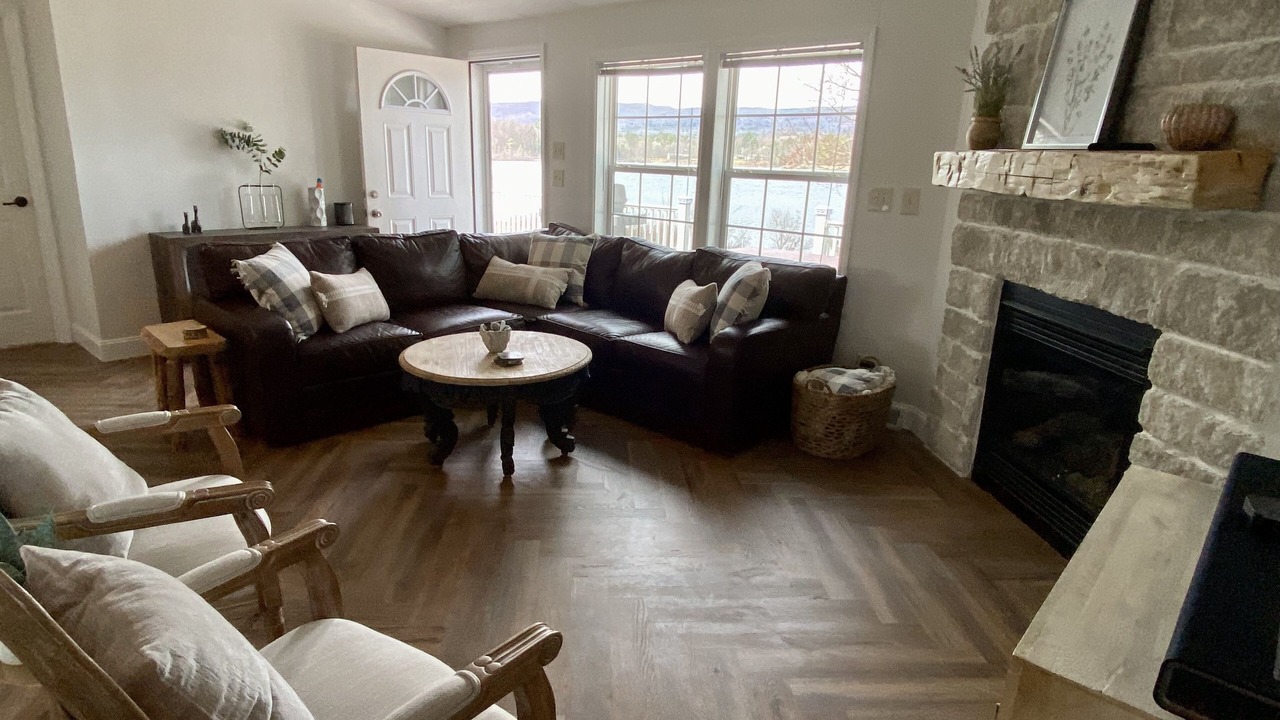 Photo of Livingroom in Gloversville