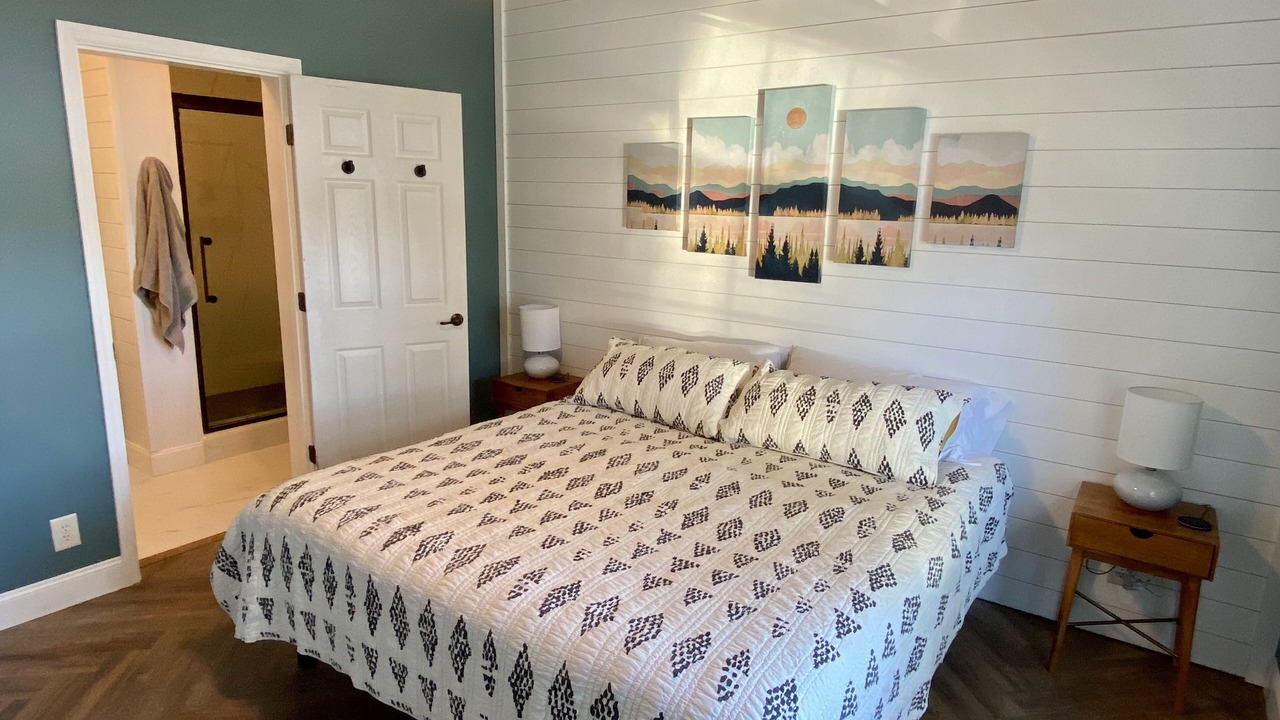 Photo of Bedroom in Gloversville