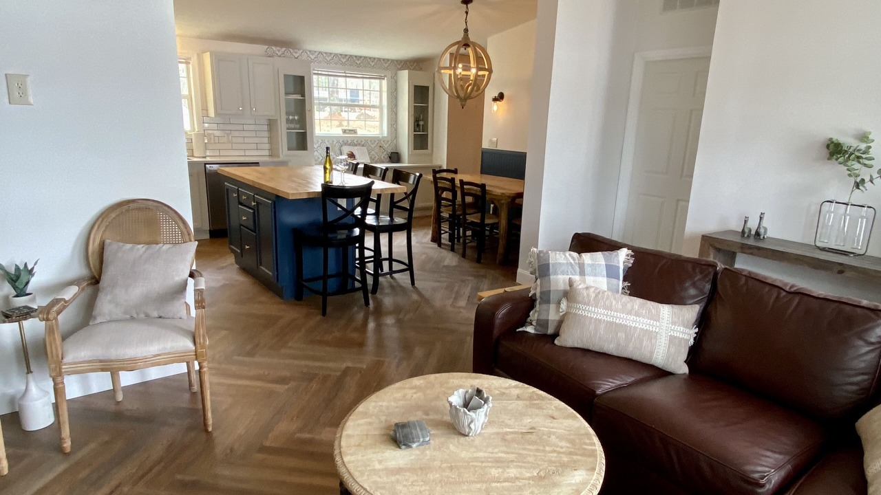 Photo of Livingroom in Gloversville
