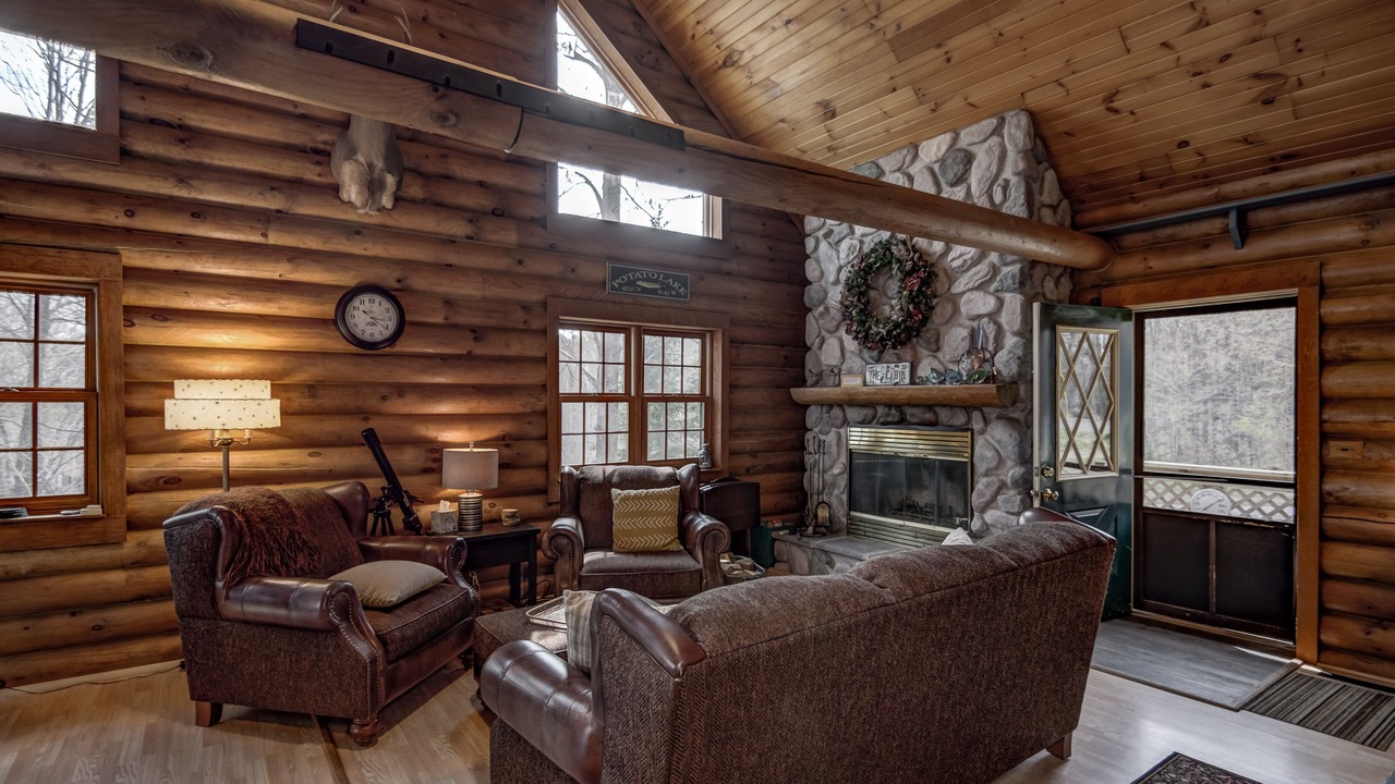 Photo of Livingroom in Chetek