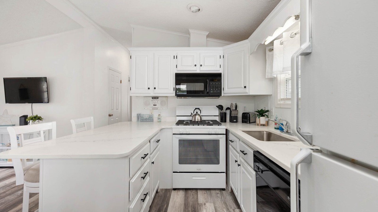 Photo of Kitchen in Assateague Pointe