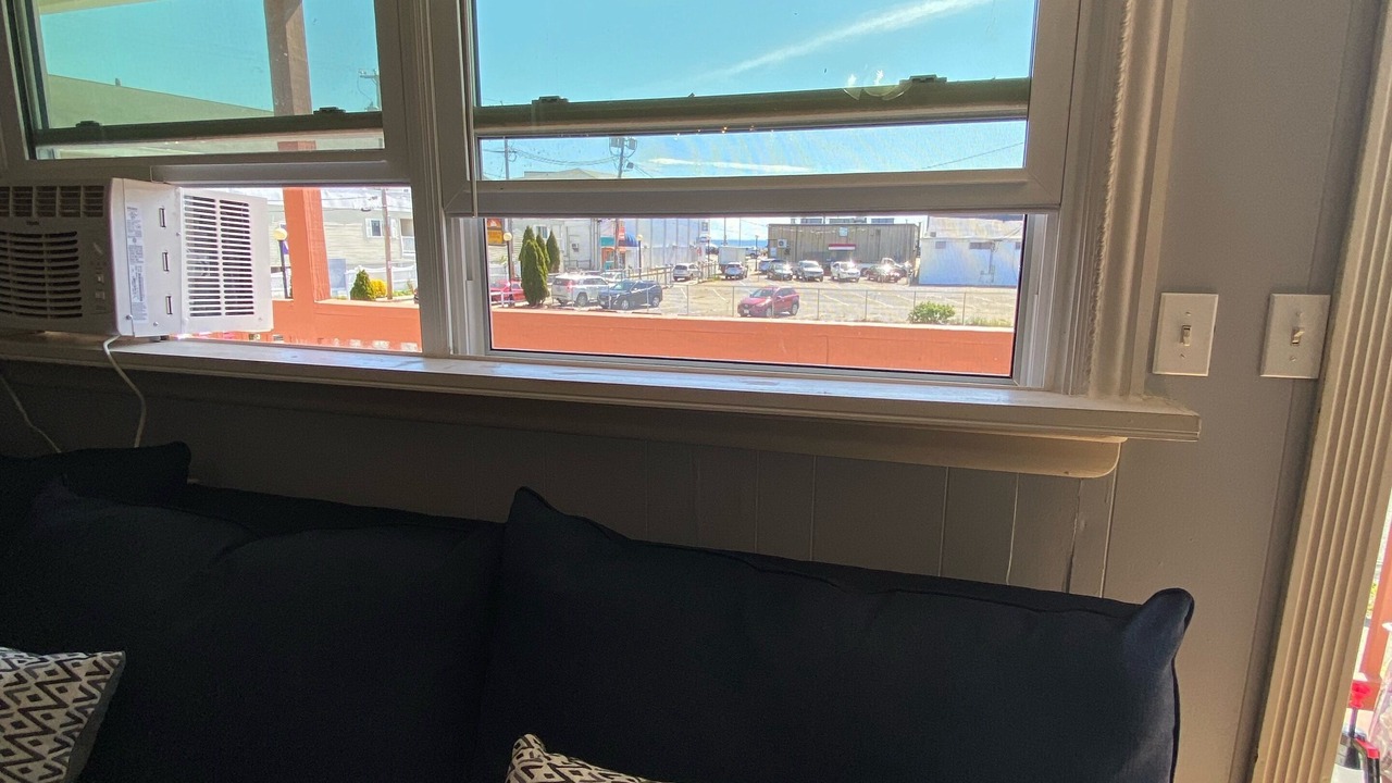 Photo of Livingroom in Hampton