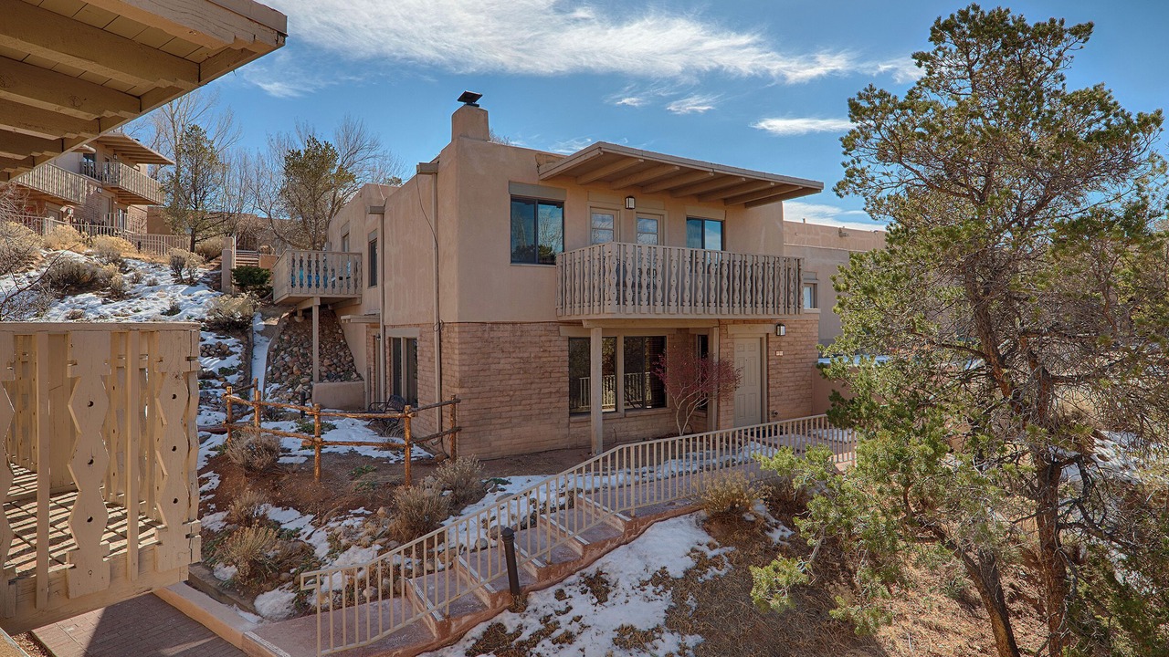 Photo of Outdoor in Northeast Santa Fe